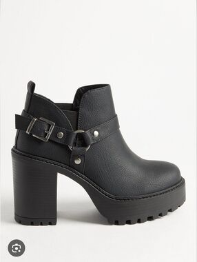 torrid Black Lug Sole Chunky Heel Ankle Boots